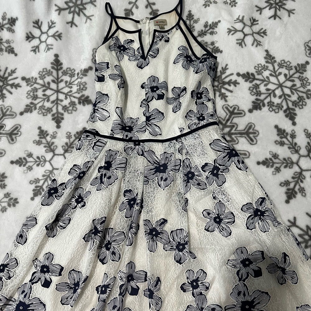 Cremieux sleeveless midi dress!